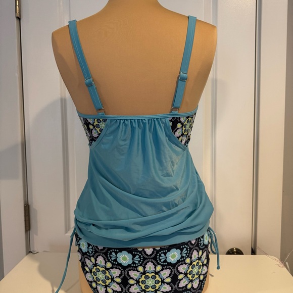 Blue Turquoise print two piece tankini bikini style swimsuit size medium - Picture 7 of 11